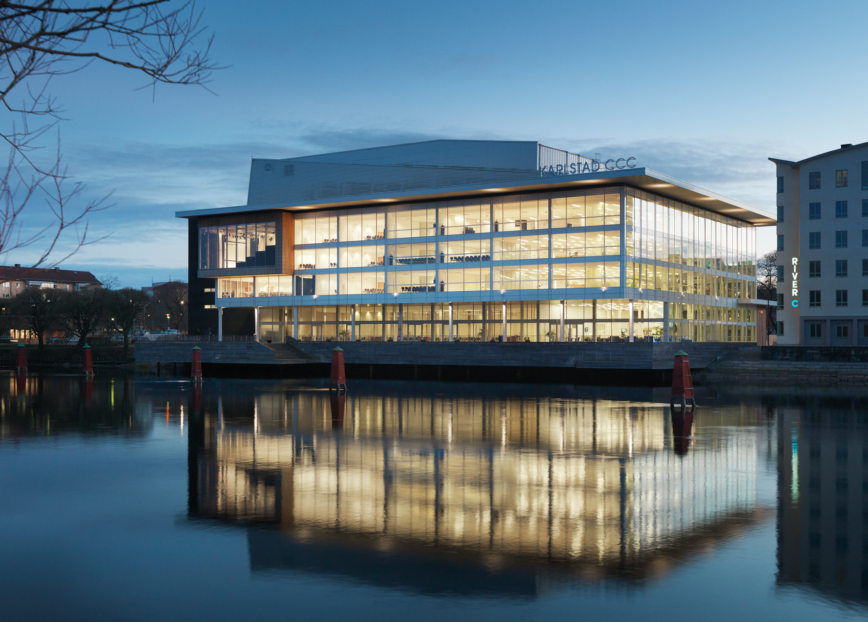 Bild från Karlstad CCC taget från vattnet. Foto: Daniel Dahlgren.